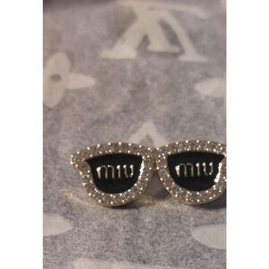 Brooch Gold and Black